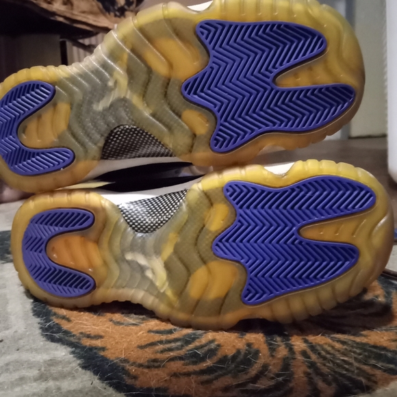 Jordan 11 Concord - Picture 5 of 7